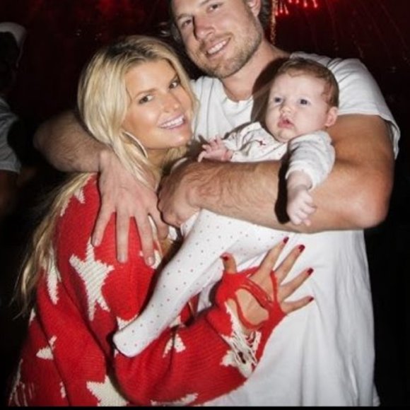 💥HOT ITEM💥Seeing Stars Speckled Distressed Lennon Sweater in Scarlet Red - Picture 4 of 16